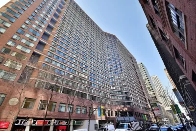 2BR Condo for Sale in Chicago, IL