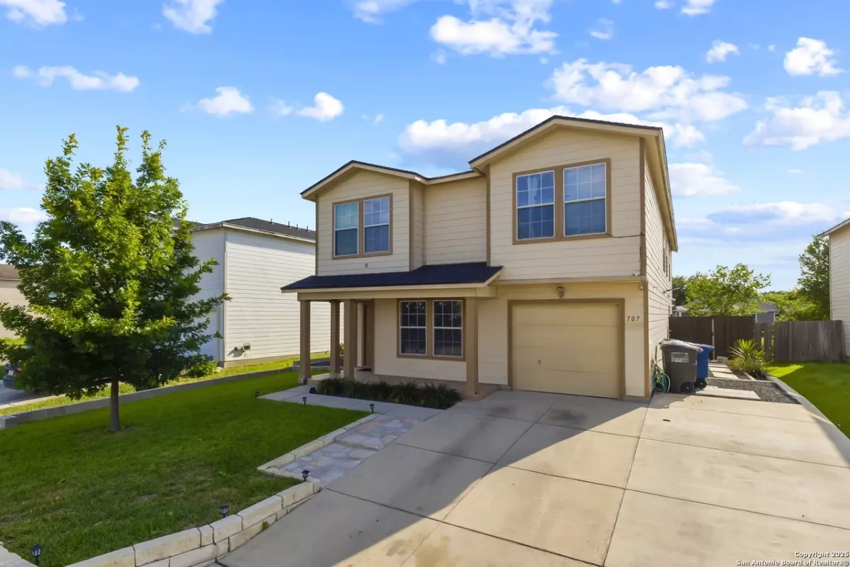 4BR House for Sale in San Antonio, TX