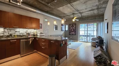 Condo for Rent in Los Angeles, CA