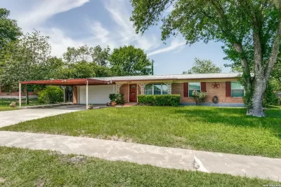 3BR House for Sale in San Antonio, TX