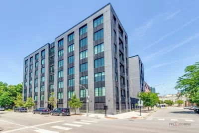 3BR Condo for Sale in Chicago, IL