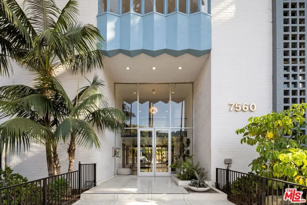 2BR Condo for Sale in Los Angeles, CA