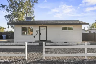 2BR House for Sale in Phoenix, AZ