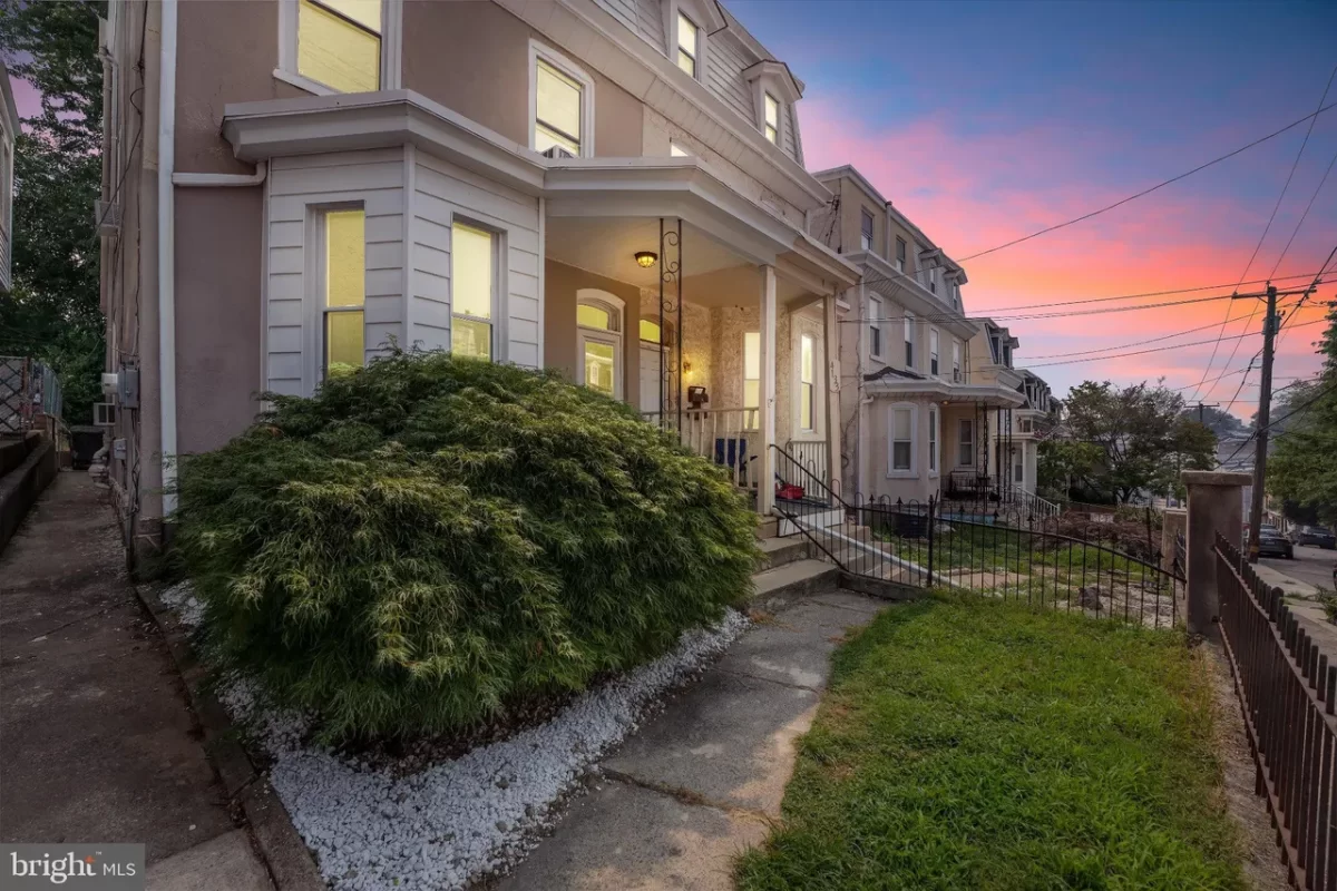 4BR Townhouse for Sale in Philadelphia, PA