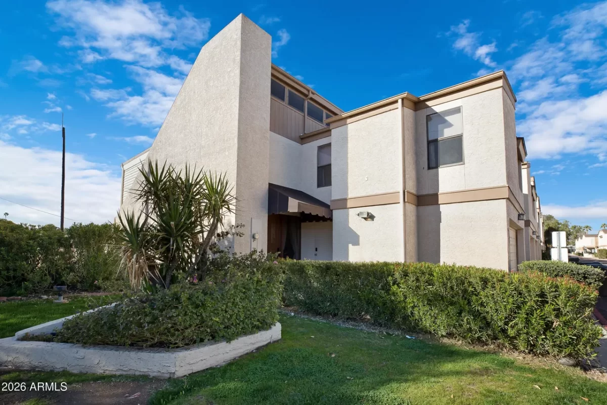3BR Townhouse for Sale in Phoenix, AZ