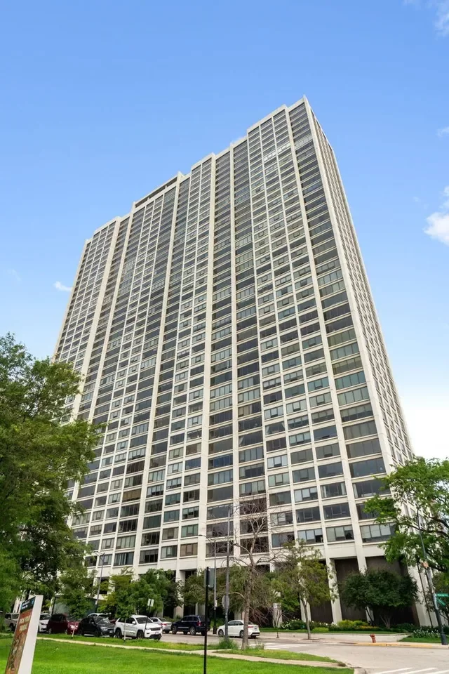 1BR Condo for Sale in Chicago, IL