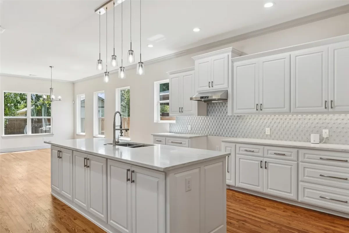 4BR House for Sale in Dallas, TX