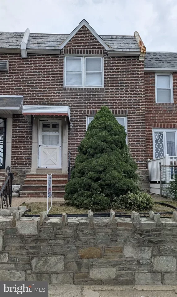 3BR Townhouse for Sale in Philadelphia, PA