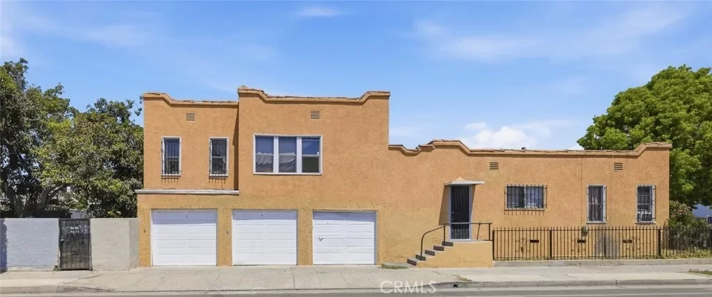 2BR Multi-Family for Sale in Los Angeles, CA