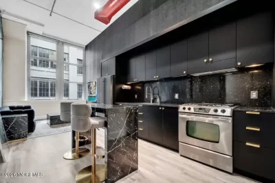 1BR Condo for Sale in Jersey City, NJ