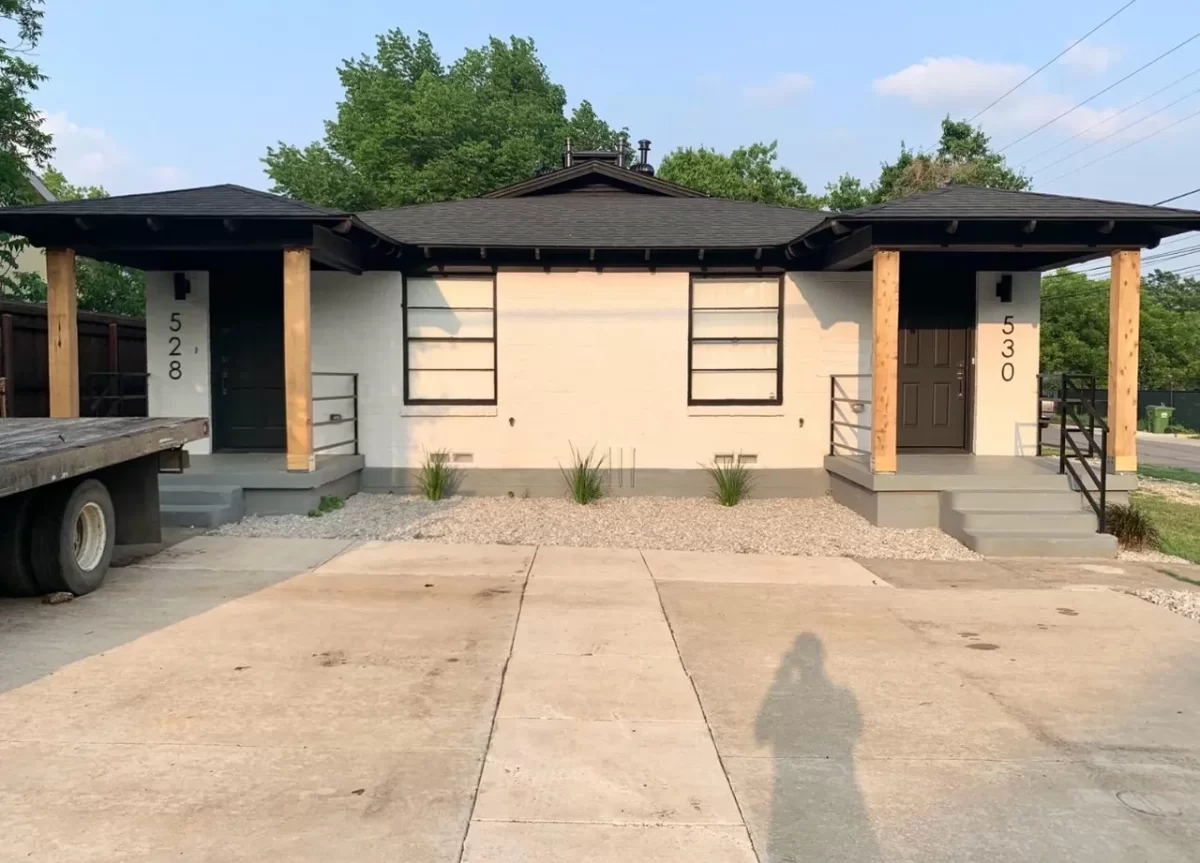 8BR Multi-Family for Sale in Cockrell Hill, TX