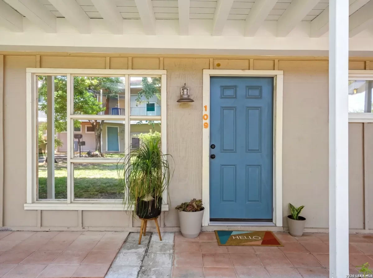 2BR House for Sale in San Antonio, TX