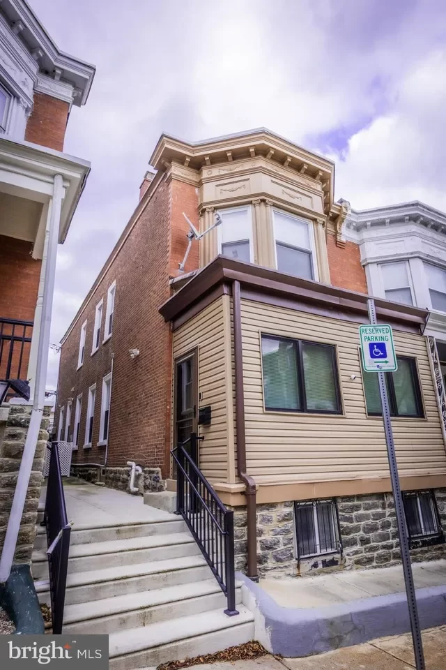 3BR Townhouse for Sale in Philadelphia, PA