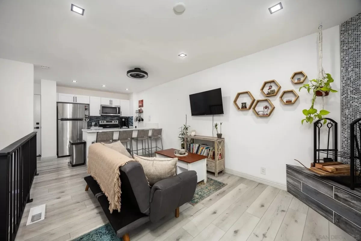 1BR Condo for Sale in San Diego, CA