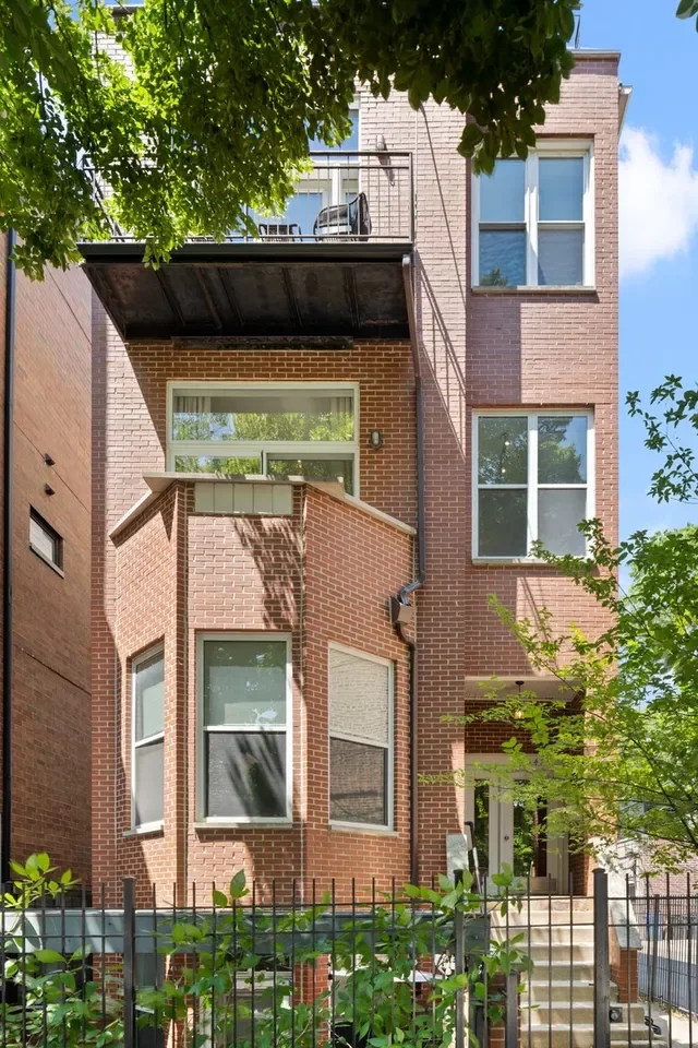 2BR Condo for Rent in Chicago, IL