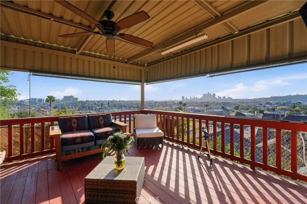 2BR House for Sale in Los Angeles, CA