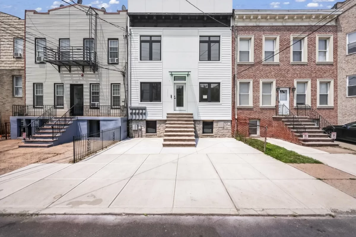 3BR Condo for Sale in Jersey City, NJ