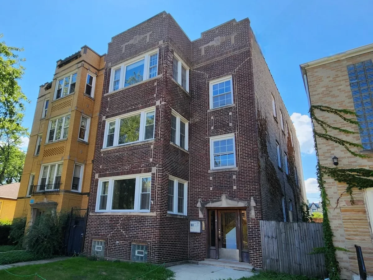 2BR Apartment for Rent in Chicago, IL