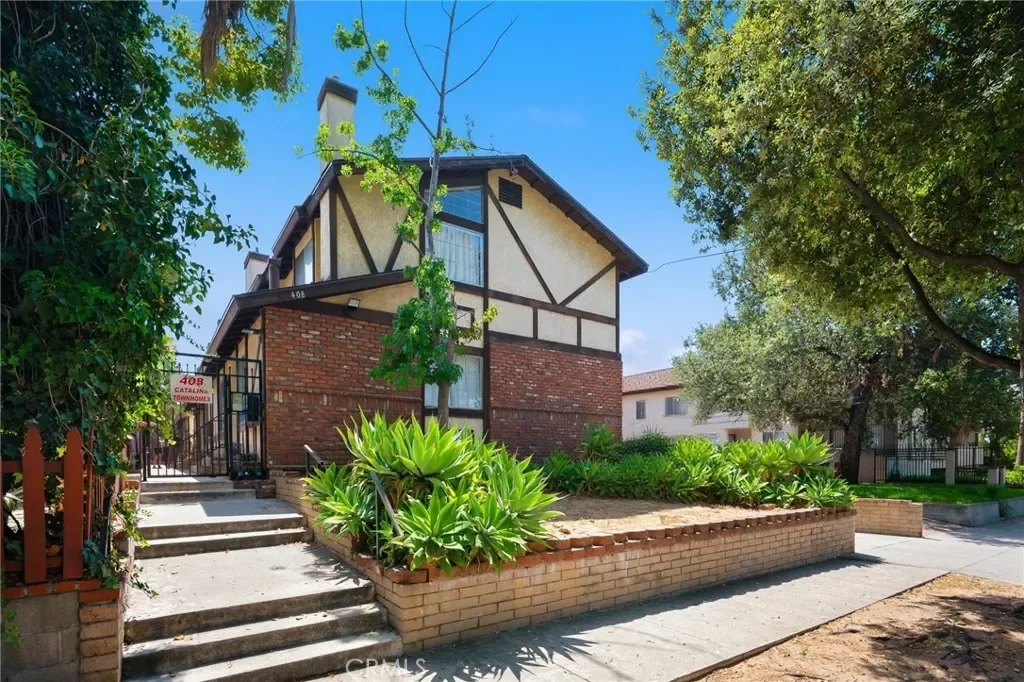 2BR Condo for Sale in Pasadena, CA