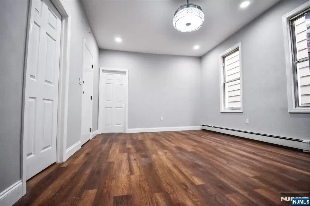 3BR Multi-Family for Rent in Jersey City, NJ