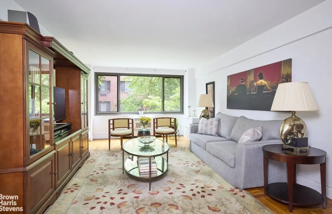 1BR House for Sale in Manhattan, NY