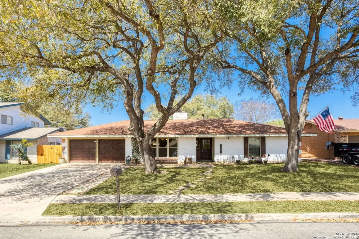 3BR House for Sale in San Antonio, TX
