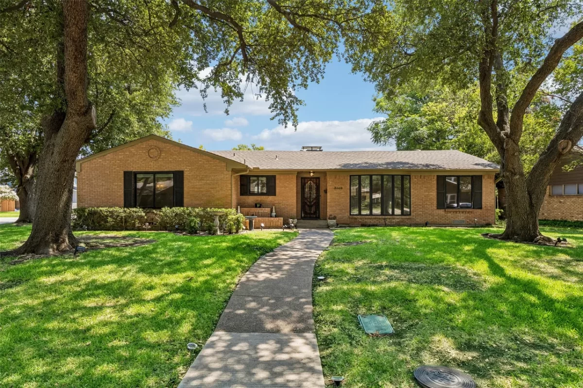 3BR House for Rent in Dallas, TX