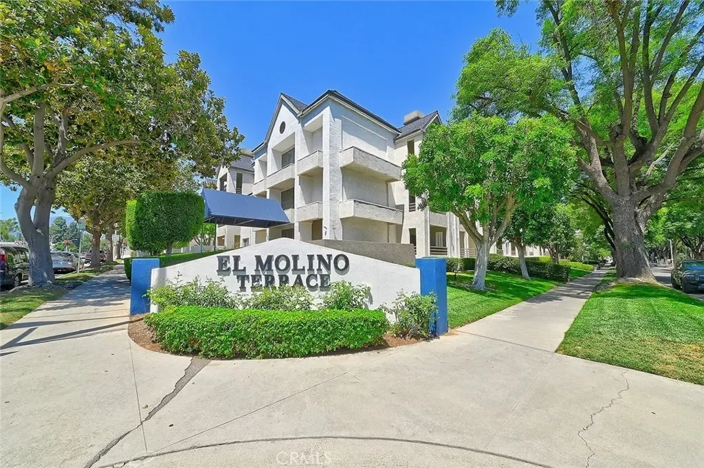 2BR Condo for Sale in Pasadena, CA