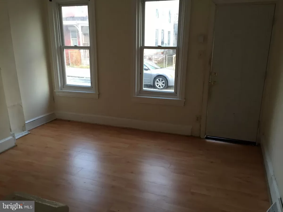 2BR Townhouse for Sale in Philadelphia, PA