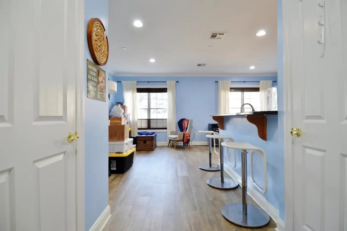 2BR House for Sale in Bayonne, NJ