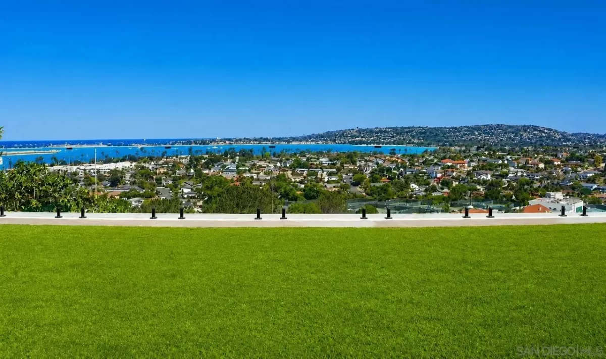 5BR House for Sale in San Diego, CA