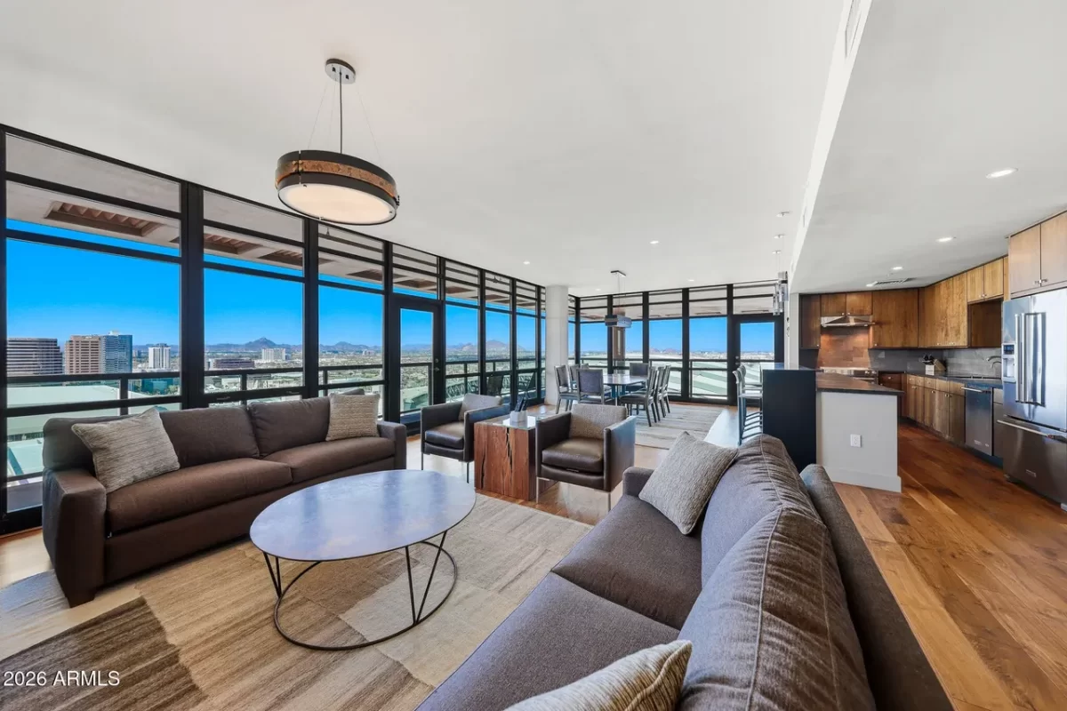 2BR Condo for Sale in Phoenix, AZ