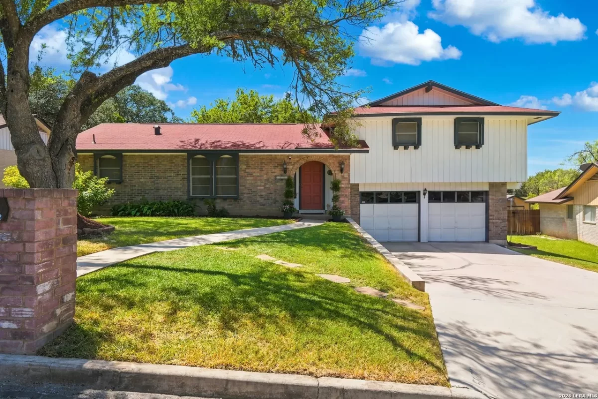 4BR House for Sale in San Antonio, TX