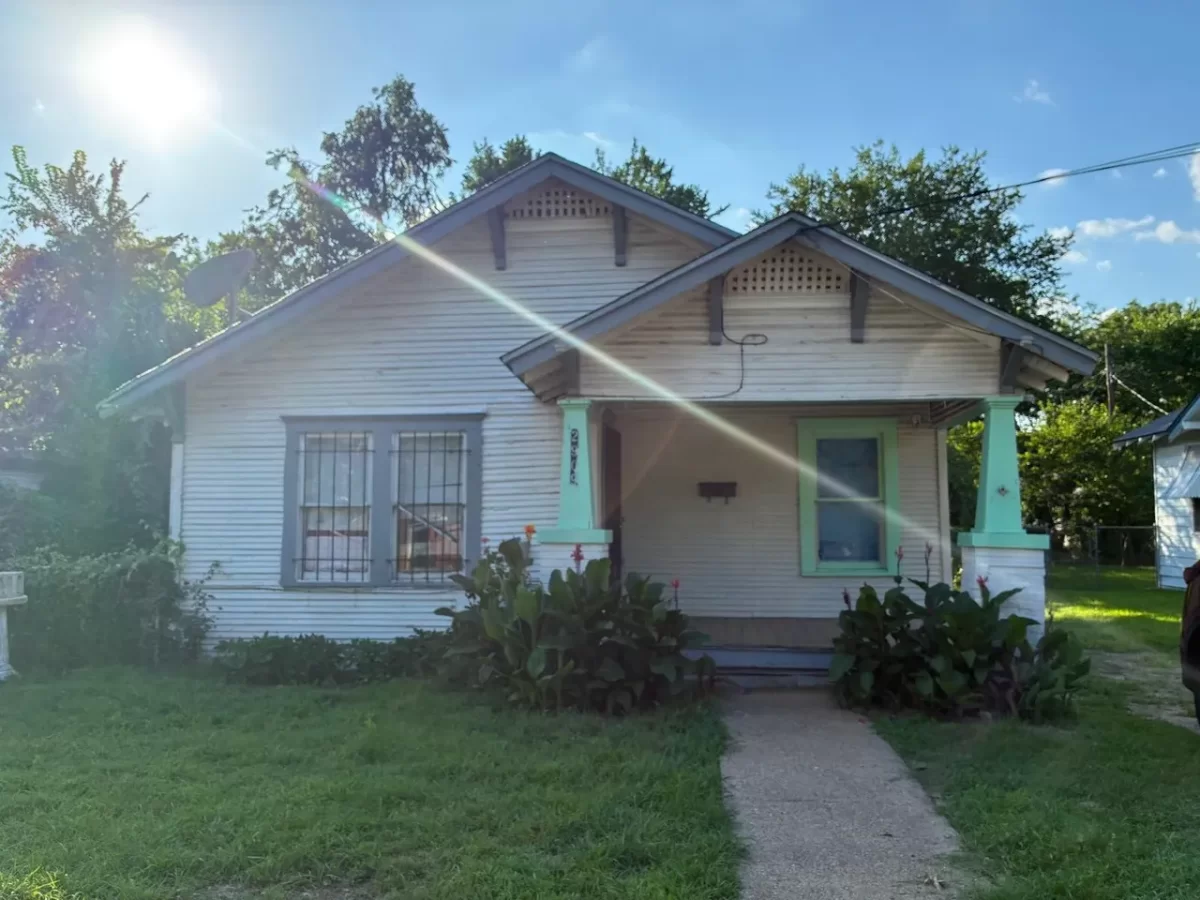 2BR House for Sale in Dallas, TX