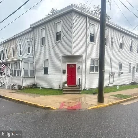 2BR Townhouse for Sale in Gloucester City, NJ