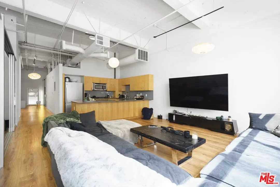 1BR Condo for Sale in Los Angeles, CA