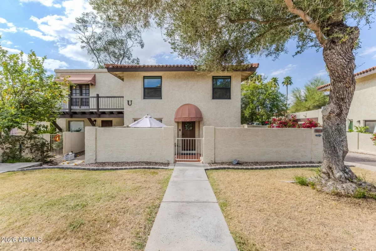 2BR Townhouse for Sale in Phoenix, AZ