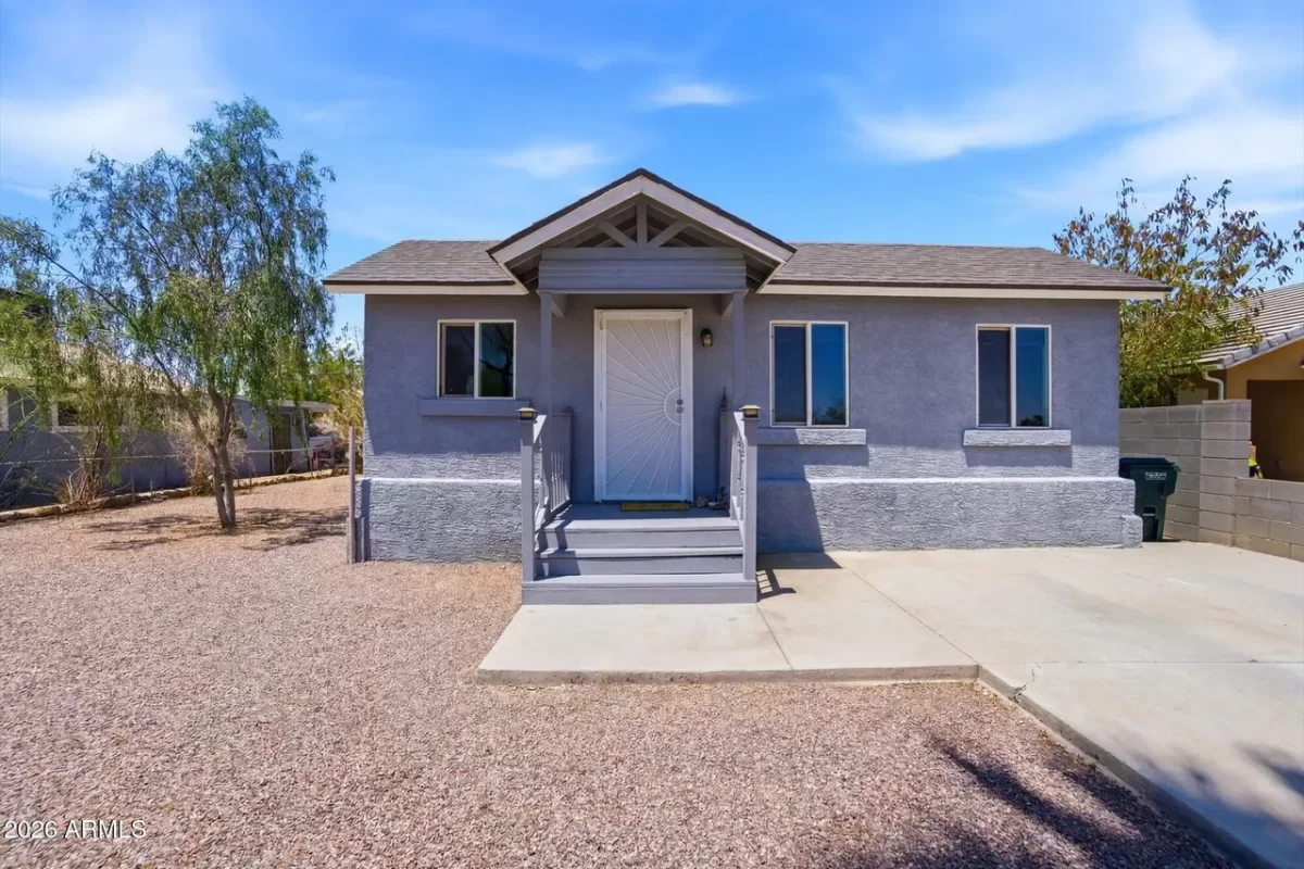 2BR House for Sale in Phoenix, AZ