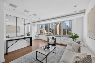 Condo for Sale in Manhattan, NY