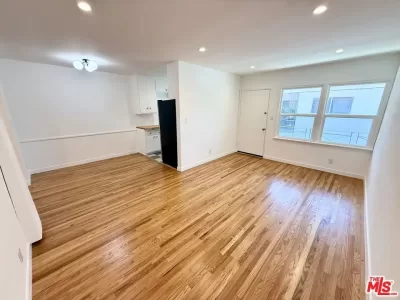 1BR Townhouse for Rent in West Hollywood, CA