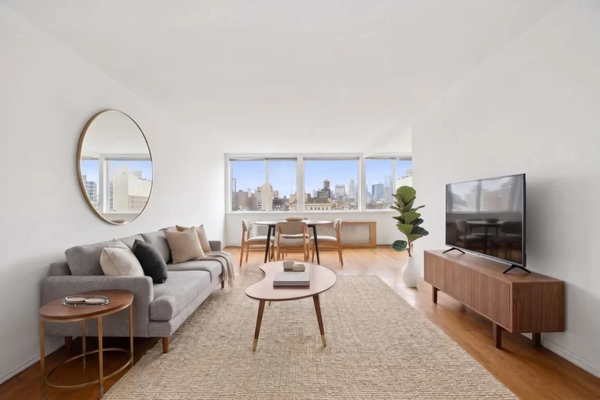 Condo for Sale in New York, NY