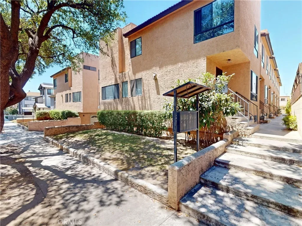 4BR Condo for Sale in Alhambra, CA