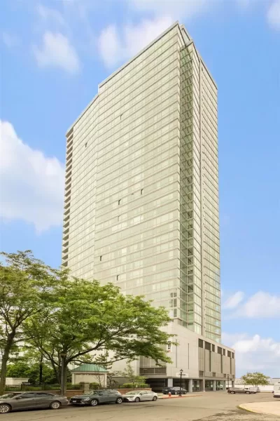 1BR Condo for Sale in Jersey City, NJ