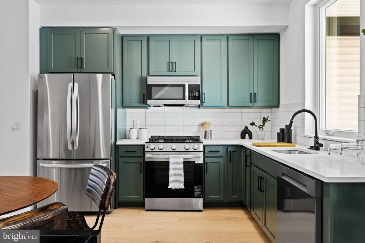 4BR Townhouse for Sale in Philadelphia, PA