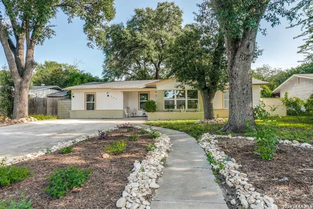 4BR House for Sale in San Antonio, TX