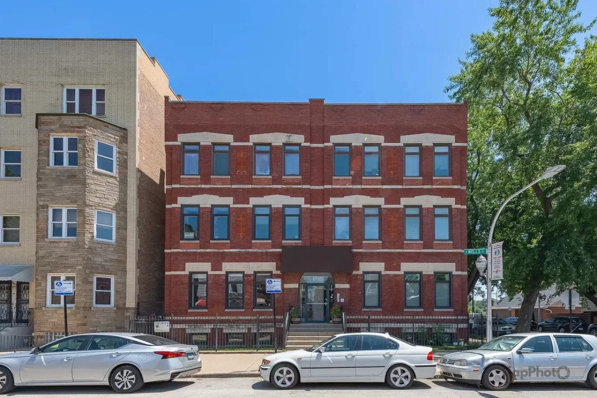 3BR Condo for Sale in Chicago, IL