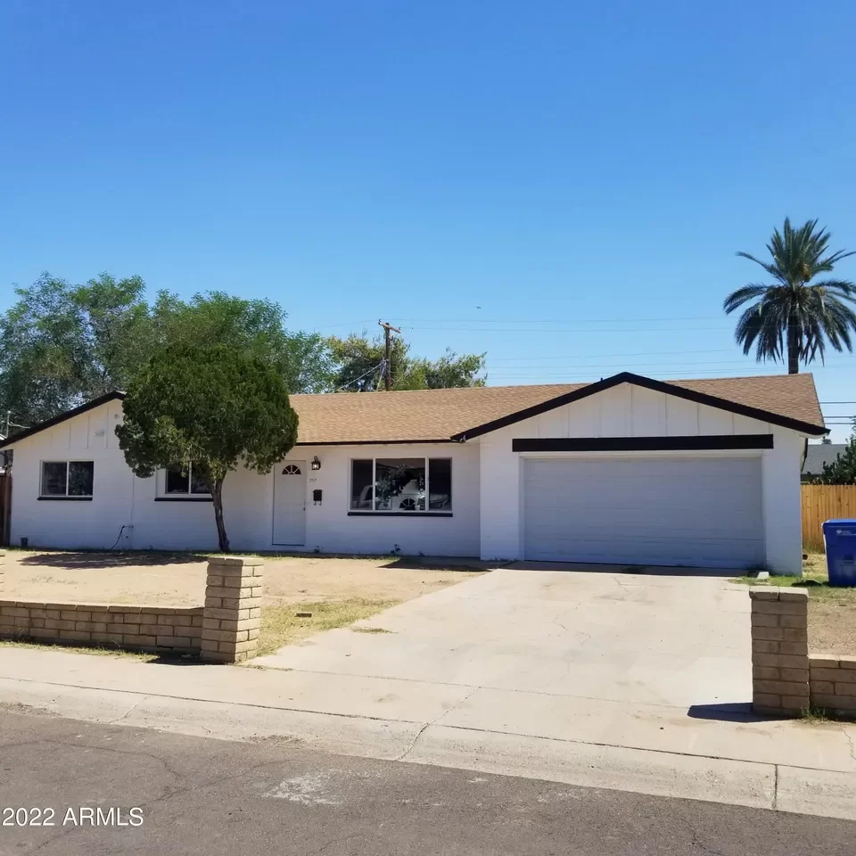 4BR House for Rent in Phoenix, AZ
