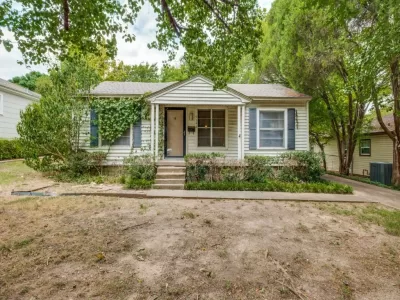 2BR House for Sale in Dallas, TX