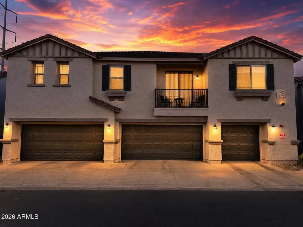 3BR Townhouse for Sale in Phoenix, AZ