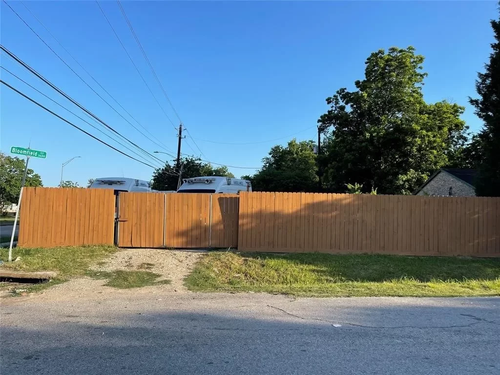 Land for Rent in Houston, TX